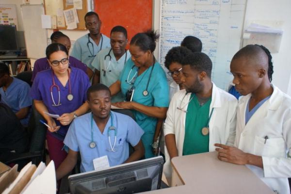 Morning shift change in the emergency department at University Hospital in Mirebalais