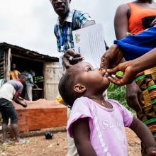 Patient receives cholera vaccine in Sierra Leone