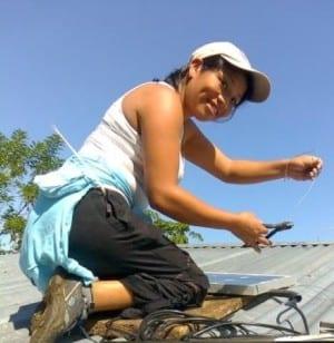 Karla, a TulaSalud field technician.